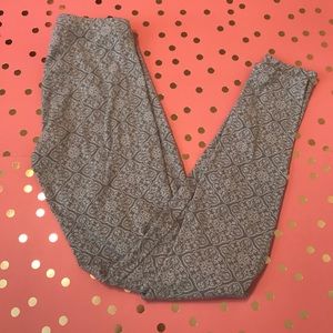 Paisley Print Gray Leggings